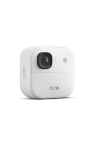 Blink Außenkamera 2K+ (neueste Generation) – Kabellose, intelligente Sicherheitskamera, 2K-Videoauflösung, verbesserte Audioqualität, bis zu zwei Jahre Batterielaufzeit – Zusatzkamera, Weiß