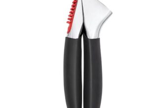 OXO Good Grips Knoblauchpresse mit integriertem Reiniger
