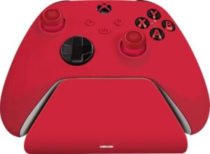 Razer Universelle Schnellladestation – Schnellladegerät für Xbox-Controller (Universelle Kompatibilität, Magnetkontaktsystem, Passend zu jedem Xbox-Controller) Pulse Red