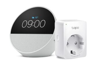 Echo Spot | Weiß + TP-Link Tapo P110MA WLAN-Steckdose mit Energieverbrauchskontrolle, Funktionert mit Alexa – Smart Home-Einsteigerpaket