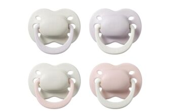 Tommee Tippee Schnuller für Neugeborene, 0–2 Monate, 4 Stück, Kieferorthopädischer Sauger, Zusätzliche Luftlöcher, Kleine Form, 100% BPA-freies Silikon, Helle Pflaume und Zuckerwatte