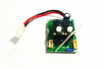 VolantexRC 4CH Empfänger mit Gyro-Servo für Sport Cub 500 RC Flugzeug 761-1 761-3 761-4