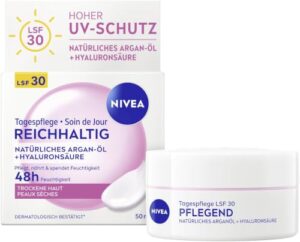 NIVEA Tagespflege Reichhaltig, intensiv pflegende Gesichtscreme für trockene Haut mit natürlichem Mandelöl, feuchtigkeitsspendende Tagescreme mit LSF 30 (50 ml)