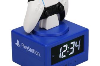 Paladone Wecker, digital, mit Nachtlichtfunktion, Motiv: PlayStation DualSense Controller, offiziell lizenziert, Gaming- und Schlafzimmerdekoration für Kinder und Jugendliche