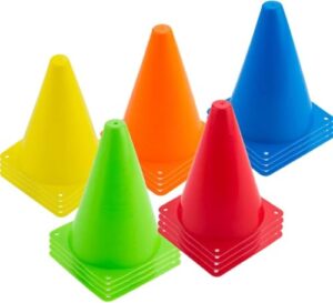 warmhut 30er Pack Markierungshütchen, 17cm Fußball Hütchen, Sport Cones, Trainingshütchen für Fußball, Skaten, Rugby, Basketball, Indoor & Outdoor, fünf Farben