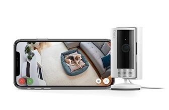 Zertifiziert und generalüberholt Ring Innenkamera (Indoor Camera 2. Gen.) | Überwachungskamera für den Innenbereich | 1080p-HD-Video, Privatsphäre-Sichtschutz, WLAN, ideal für Haustiere