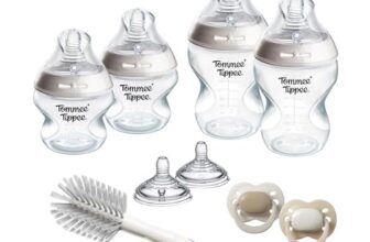 Tommee Tippee Natural Start Starterset für Neugeborene, 150-ml- und 260-ml-Anti-Kolik-Babyflaschen mit Besonders langsamer und Langsamsauger, brustähnliche Sauger, selbststerilisierend