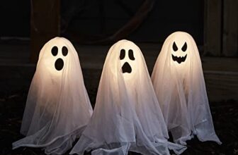 Lights4fun 3er-Set Halloween Geister Gespenster Ghosts | Stableuchten mit Erdspieß & Timer | Batteriebetrieben | Outdoor Außen Herbst Deko für Garten, Hof & Terrasse | (H) 40 x (B) 35 x (D) 8 cm