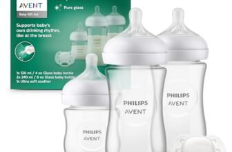 Philips AVENT Babyflaschen aus Glas, Geschenkset für Neugeborene – 3 Babyflaschen Natural Response, ultra soft Schnuller, für Babys von 0–6 Monaten und älter (Modell SCD878/11)