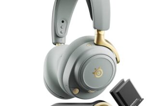 SteelSeries Arctis Nova Elite – Hi-Res Wireless Gaming Headset – 96 kHz/24 Bit – Carbonfaser – ANC – KI-Geräuschunterdrückung – App – 2,4 GHz + BT – Multi-Source-Mix – OmniPlay PC+PS+Xbox