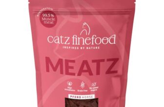catz finefood Meatz Katzen Leckerlies Pferd N° 15 – knusprige Streifen aus 100 Prozent Pferdefleisch – Katzensnack für Allergiker ohne Zucker, getreidefrei (1 x 45 g)