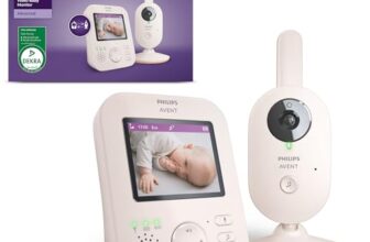 Philips AVENT Philips Babyphone mit Kamera Advanced – DEKRA Zertifiziert privat und sicher – 2.8″ Display, x2 Zoom, Infrarot-Nachtsicht, Schlafliedern (Model SCD881/26)