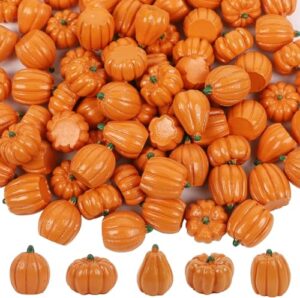 QIZHIQIAMY Mini Kürbisse Deko 5 Stile 30 Stück Kleine Kürbis Herbstdeko Künstliche Kürbisse Plastik Kürbis Dekoration für Halloween Thanksgiving Tisch Dekoration