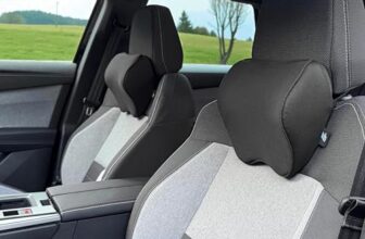 FS Auto Nackenkissen 2er Set – Memory Foam Kopfstütze für Auto – Ergonomisches Nackenkissen mit Gurt – Weiches Kopfkissen für Fahrer & Beifahrer – atmungsaktiv, waschbar & verstellbar – Schwarz