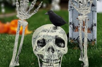 Halloween Deko Horror Skelett Schädel, 4 Stück Garten Gruselig Totenkopf Set, Totenkopf, Hand, Krähe, Outdoor Garten Gruselig Toten-kopf Party Dekoration, für Gar-ten Grabstein Hof Halloween Deko