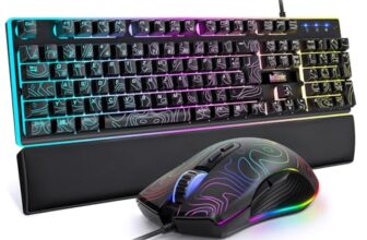 RedThunder K10 Gaming Tastatur und Maus Set, QWERTZ DE Layout, 26KRO Tastatur + 7D 7200 DPI Mause & Weiche Leder Handballenauflage, RGB Beleuchtung für PC Gamer, Mac PS5 Xbox (Höhenlinien Schwarz)