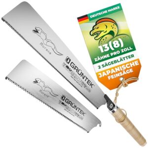 GRÜNTEK Japansäge MURENA inkl. 2 Sägeblätter; japanische Säge, Feinsäge, Kataba saw, Handsäge, Holzsäge | 630mm Länge, 300mm Sägeblatt | Kohlenstoffstahl, 3D-Präzisionszahnung | Handwerk
