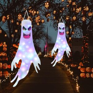 Qedertek Halloween Deko Outdoor – 2 Stück 120cm Halloween Geister Windsäcke mit Bunt Lichterkette, Ghost Windsack Flagge Halloween Hängende Dekoration für Innen Außen Garten Horror Mottoparty