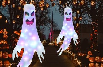 Qedertek Halloween Deko Outdoor – 2 Stück 120cm Halloween Geister Windsäcke mit Bunt Lichterkette, Ghost Windsack Flagge Halloween Hängende Dekoration für Innen Außen Garten Horror Mottoparty
