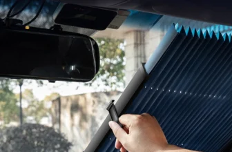 Universell einziehbare Windschutzscheibenblende für Autos, Sonnenschutzabdeckung für die vordere Fensterschutzvorrichtun
