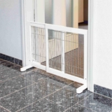 TRIXIE stufenlos verstellbaresTürgitter „Absperrgitter, Holz, 65–108 × 61 cm, weiß“- 39455